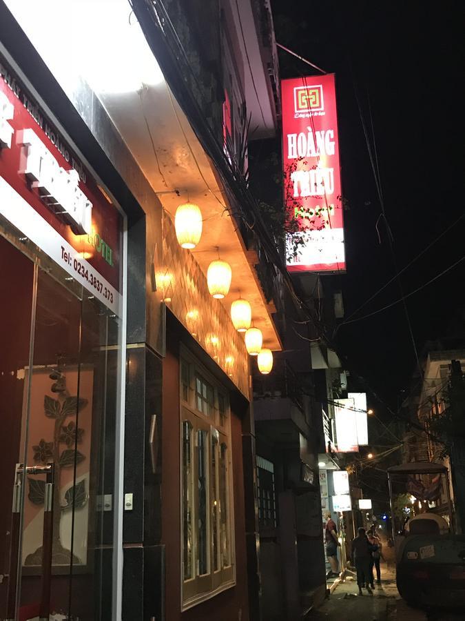 Hoang Trieu Hotel フエ エクステリア 写真