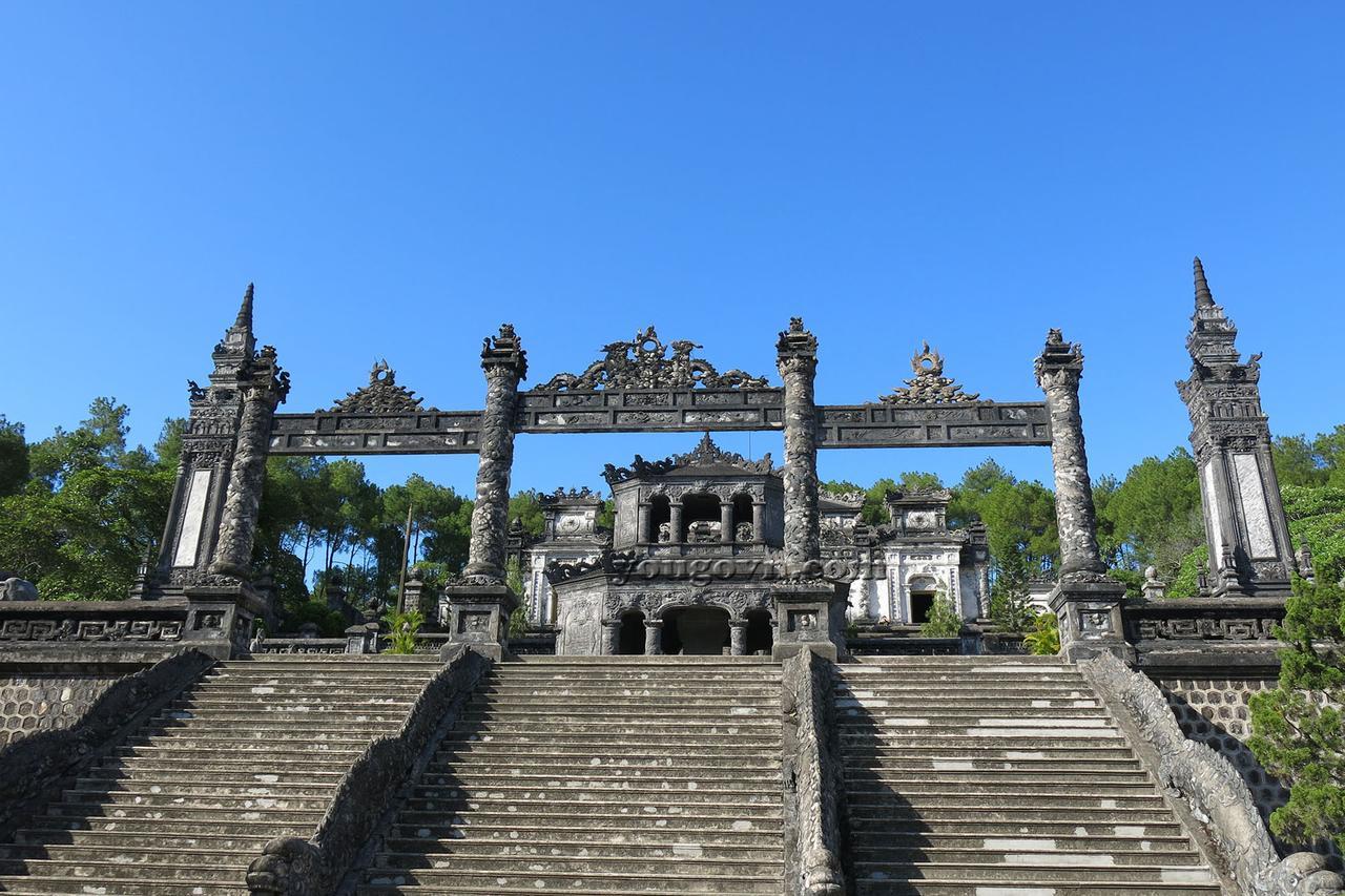 Hoang Trieu Hotel フエ エクステリア 写真
