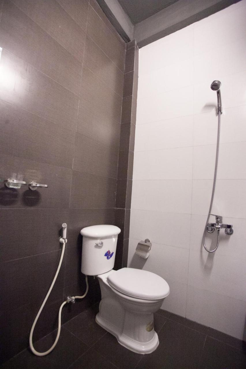 Hoang Trieu Hotel フエ エクステリア 写真