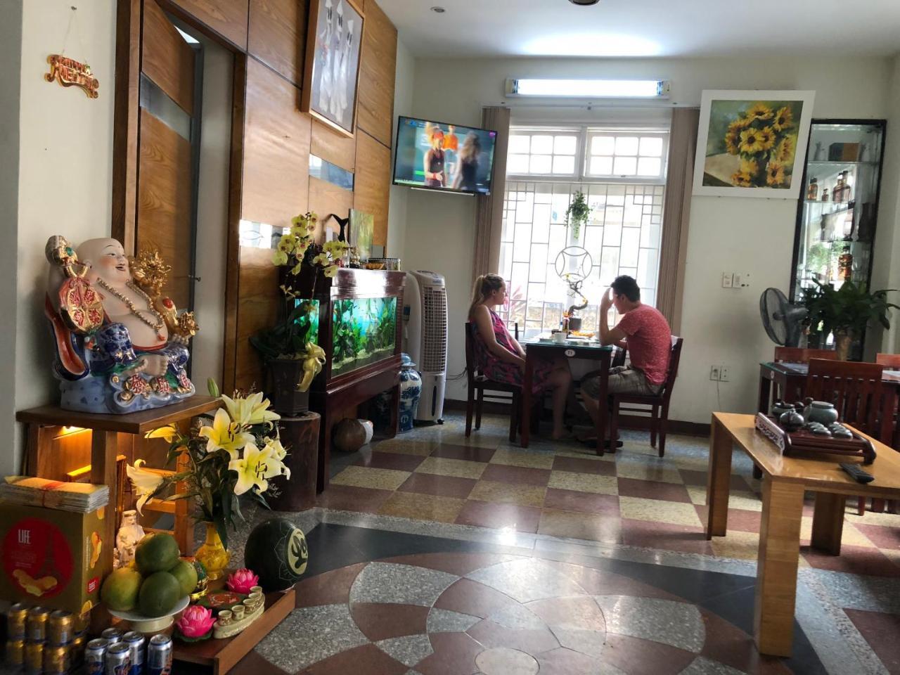 Hoang Trieu Hotel フエ エクステリア 写真